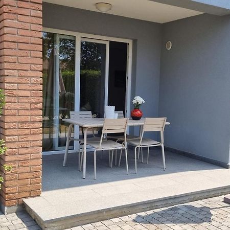 Casa Emma With Pool Apartment Poreč Exterior foto